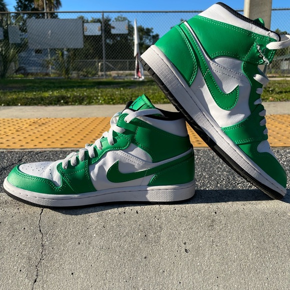 Air Jordan 1 Mid Green and White Sneakers - Picture 3 of 5